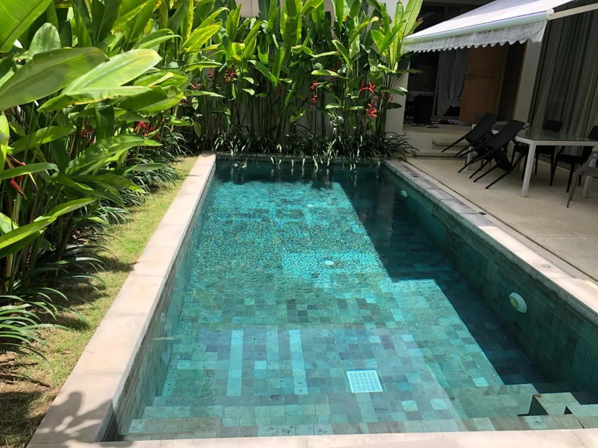 Image 2 of Superbe villa tropicale avec piscine privée Phuket
