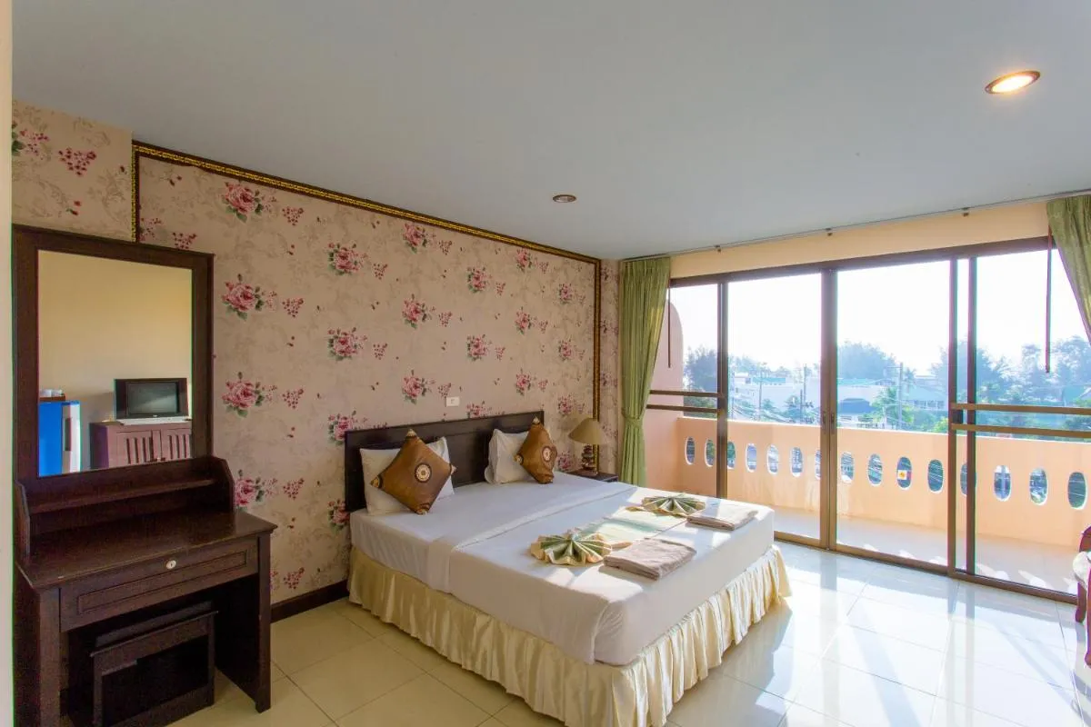 Image 2 of Surin Sunset Hotel – SHA