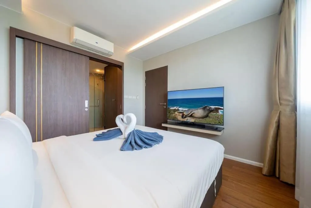 Image 1 of Surin apartment with sea view & jacuzzi