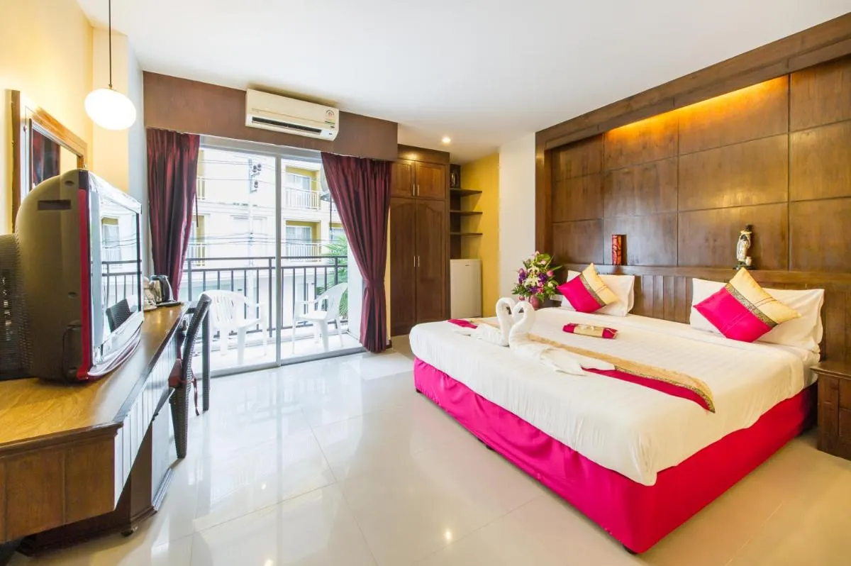 Image 4 of Thai Siam