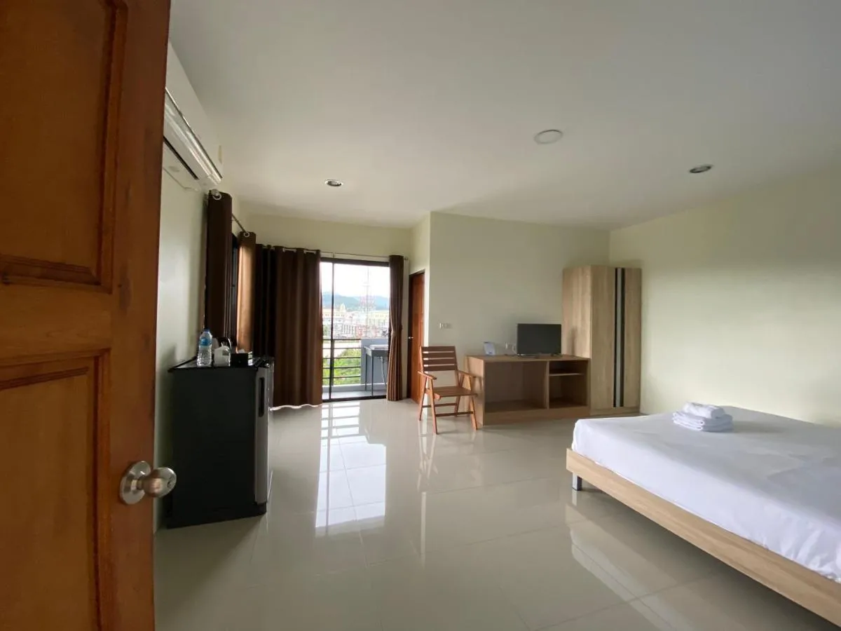 Image 5 of Tha-ruea Residence