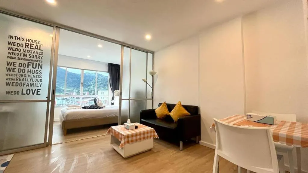 Image of Top Floor One Br Apartment Between Patonghkt City