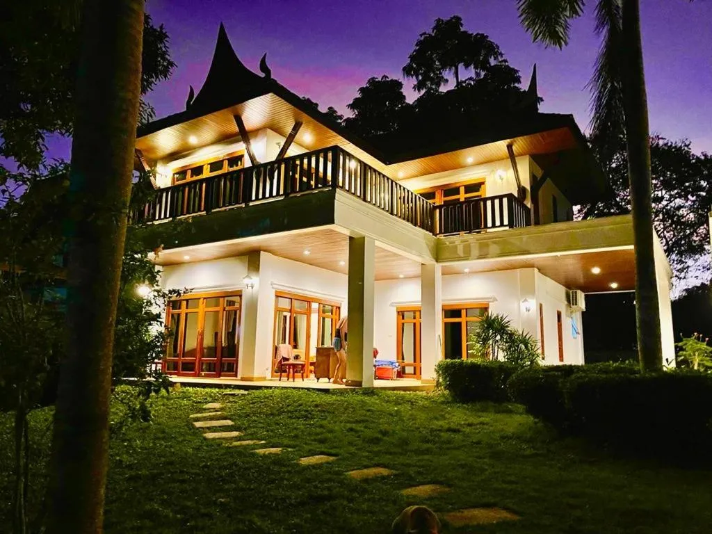 Image 2 of Tropical garden