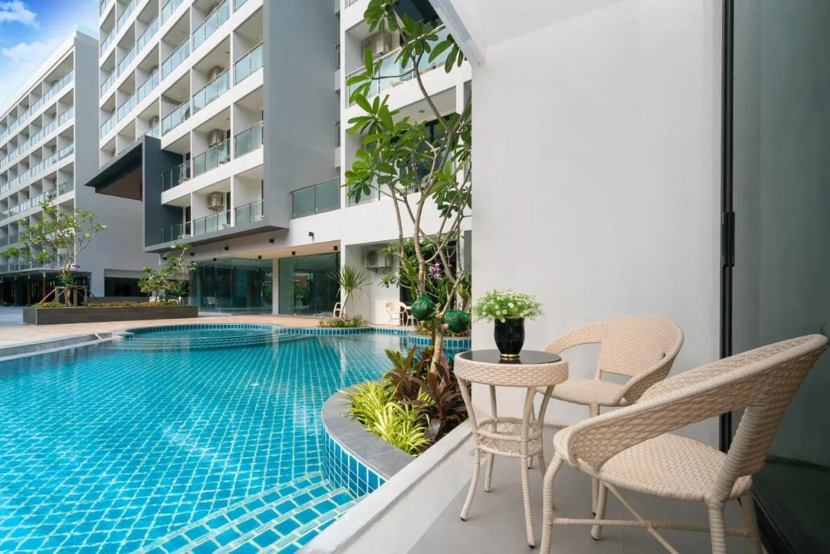 Image 4 of Wekata Luxury