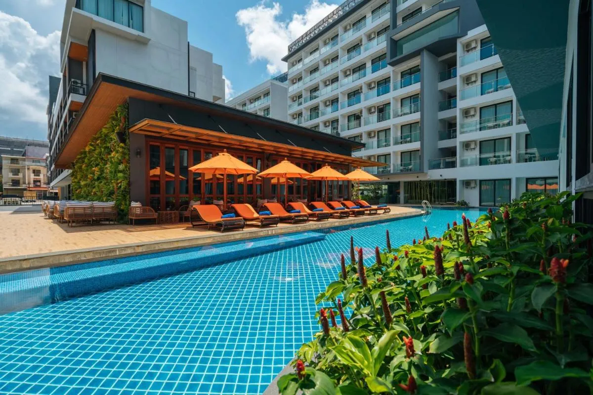 Image 1 of Wekata Luxury
